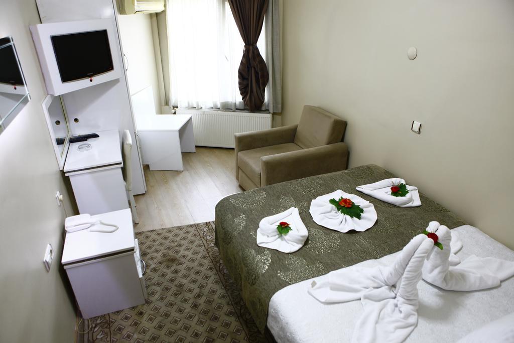 Ozgur Hotel İzmit Esterno foto